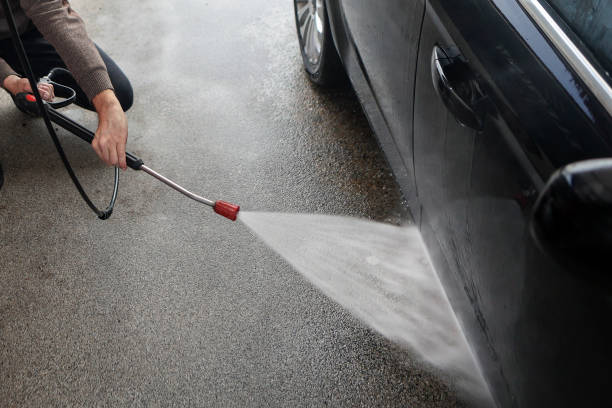 Why Choose Our Certified Pressure Washing Experts for Your Project Needs in Bloomfield Hills, MI?